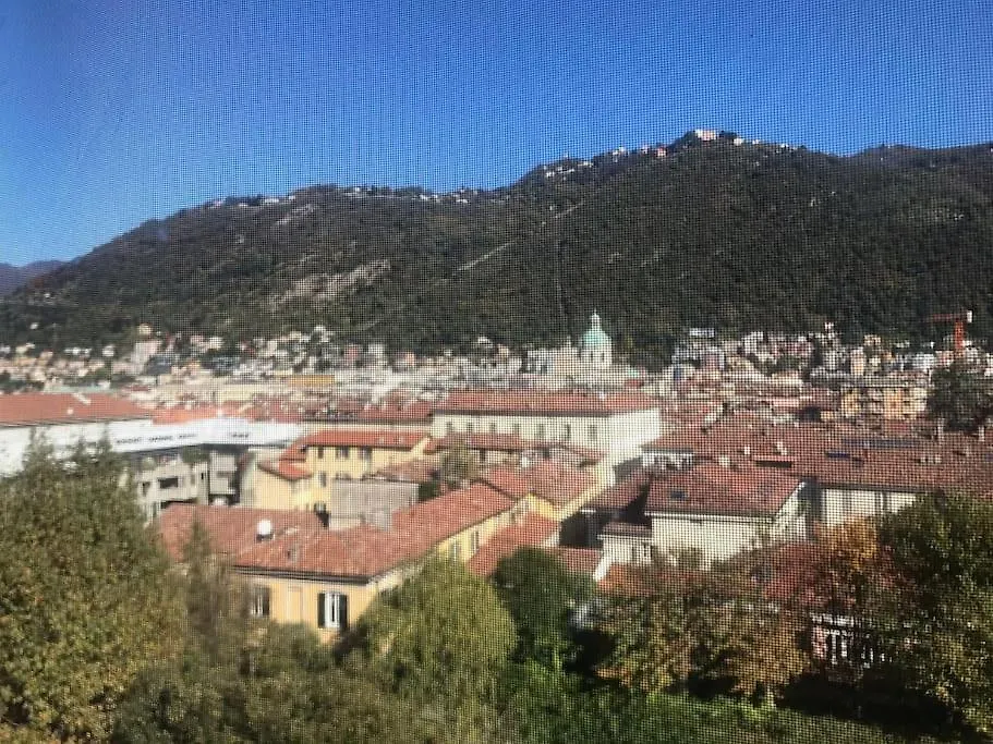 Apartment Maison 53 Incantevole Appartamento Vista Cattedrale Di Como Italy
